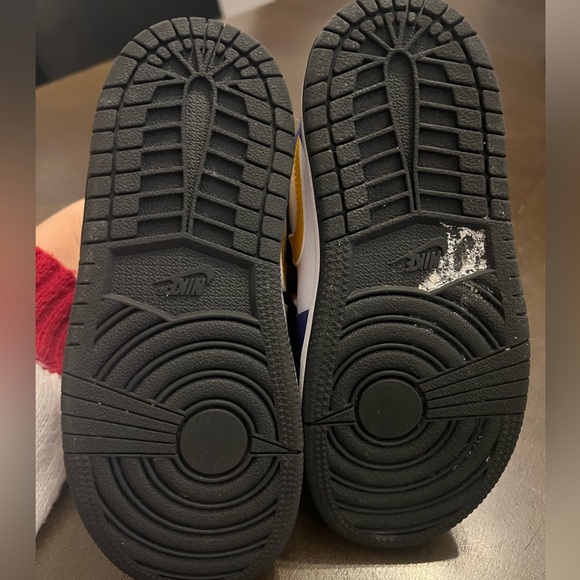 Toddler Air Jordans - Picture 12 of 12